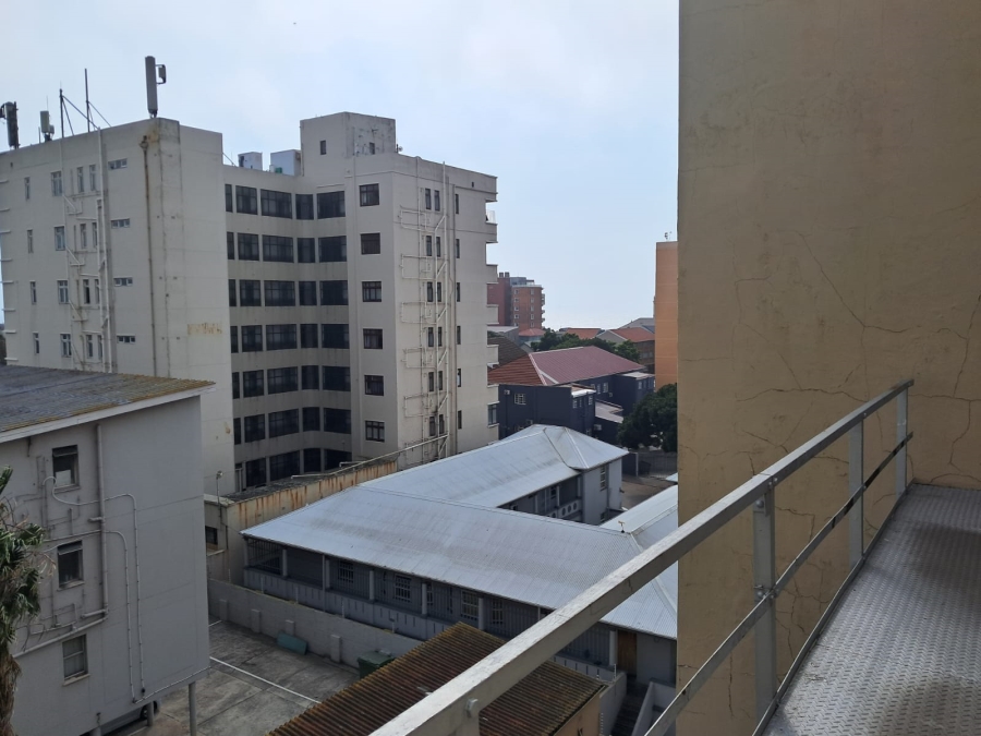 2 Bedroom Property for Sale in Port Elizabeth Central Eastern Cape